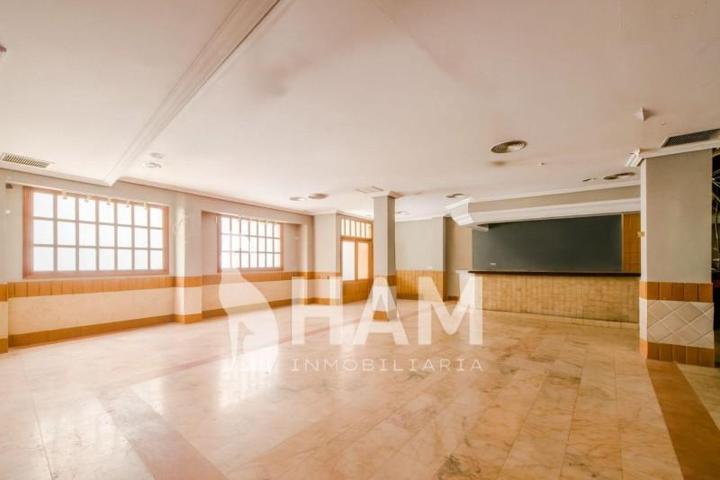 Local comercial en venta en Boadilla del Monte, Casco Antiguo photo 0
