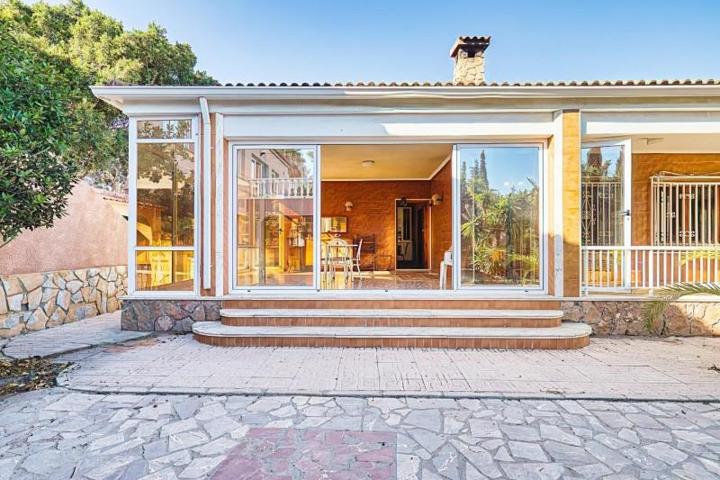 Chalet en venta en La Marina, La Marina photo 0