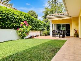 Casa en venta en Sant Pere de Ribes photo 0