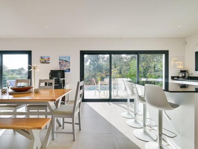 Casa en venta en Santa Cristina d'Aro photo 0