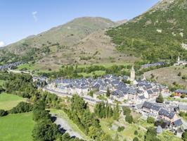 Casa en venta en Naut Aran photo 0