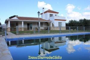 Casa con terreno en venta en Algodonales, Algodonales photo 0