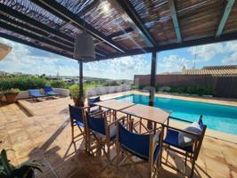 Chalet en venta en Mahón-Maó photo 0