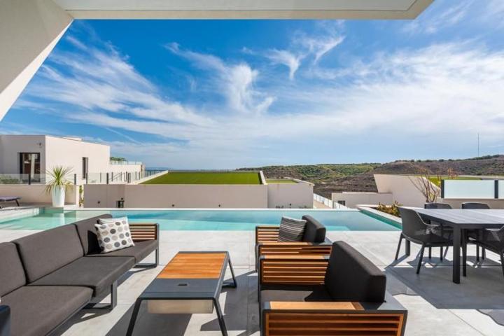 Chalet en venta en Almoradi, Comunidad valenciana photo 0