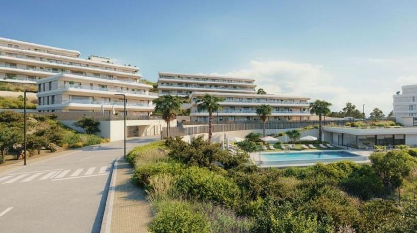 Apartamento en venta en Estepona photo 0