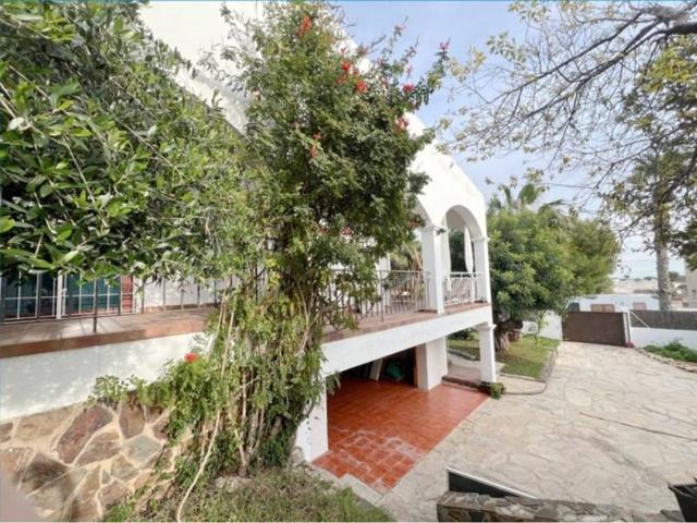 Chalet en venta en Cunit, Cunit photo 0