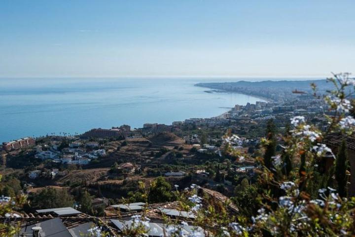 Chalet en venta en Benalmádena, Estupa Budista photo 0