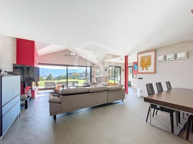 Casa en venta en Montferrer i Castellbò photo 0