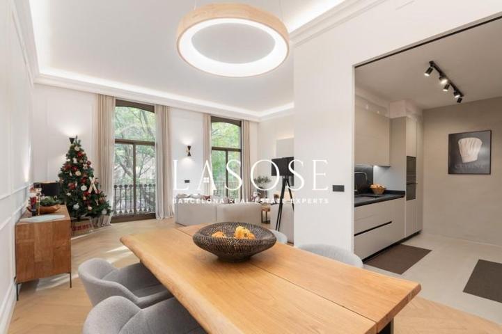 Piso en venta en Barcelona, Eixample photo 0