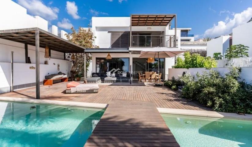 Casa en venta en Adeje photo 0