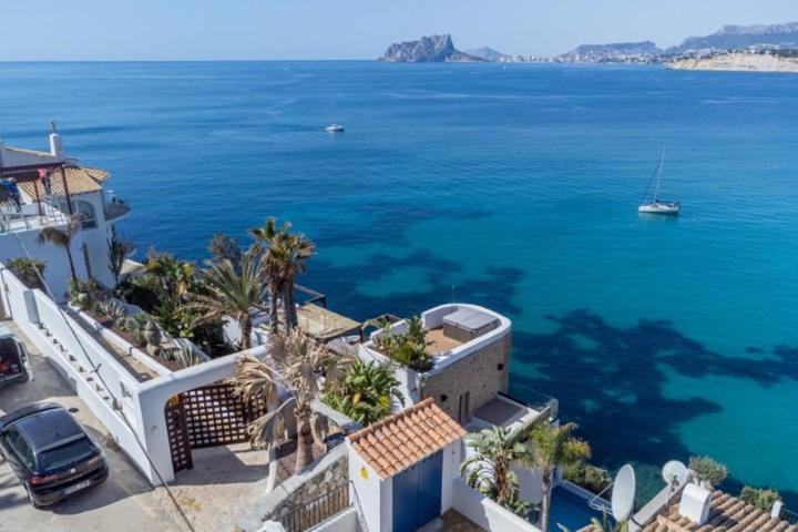 Chalet en venta en Moraira, El Portet photo 0