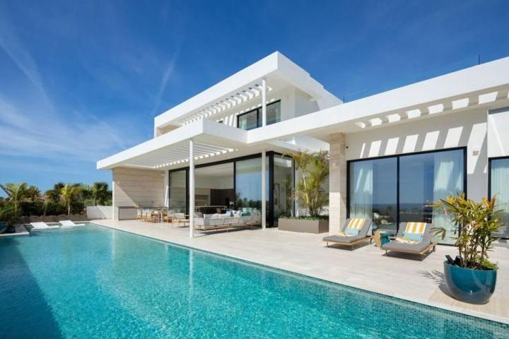 Chalet en venta en Benahavís, Benahavís photo 0