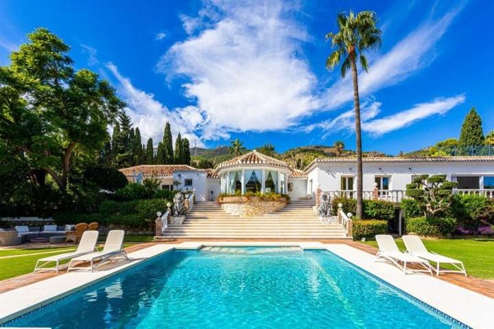 Chalet en venta en Benalmádena, Benalmádena Costa photo 0