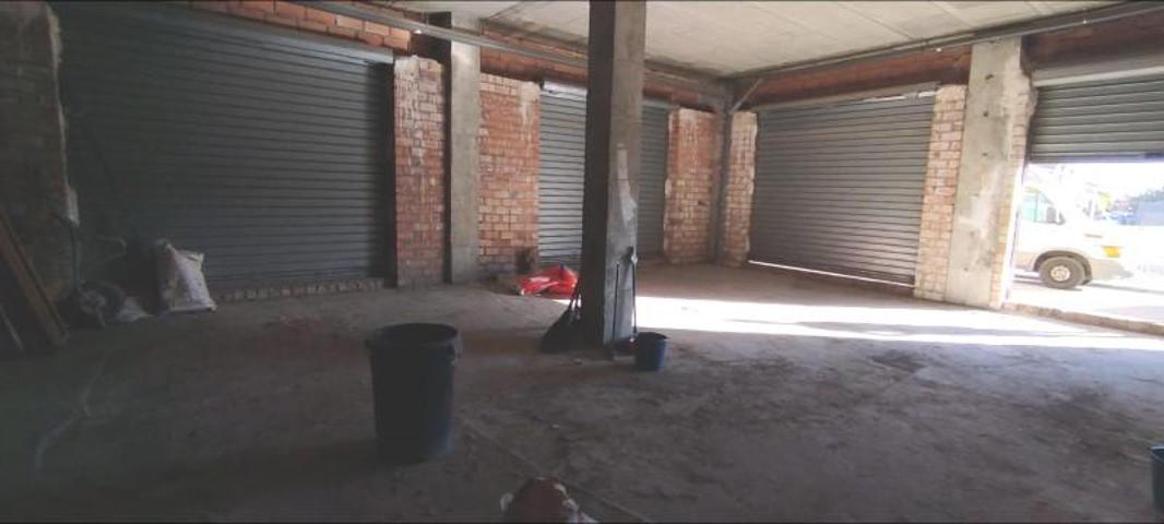 Local comercial en alquiler en Atarfe, Vega de granada zona noroeste photo 0