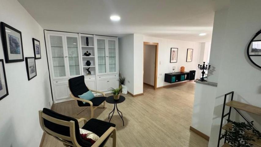 Piso en alquiler en Granada, Calle las Flores, 18004 photo 0