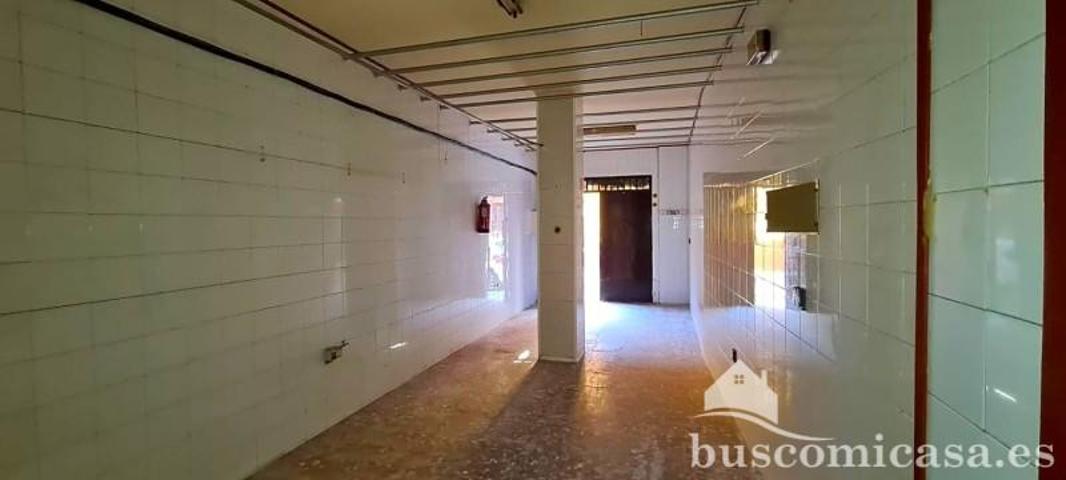 Local comercial en venta en Andújar, Calle Larga, 23740 photo 0