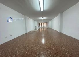 Local comercial en venta en Mollet del Vallès, Can pantiquet photo 0