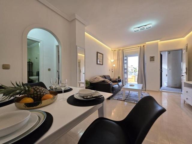 Apartamento en venta en Orihuela Costa, Lomas de Cabo Roig-Los Dolses photo 0