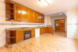 Casa en venta en San Vicente del Raspeig, Centro photo 0