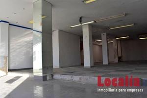 Local comercial en venta en Santander photo 0