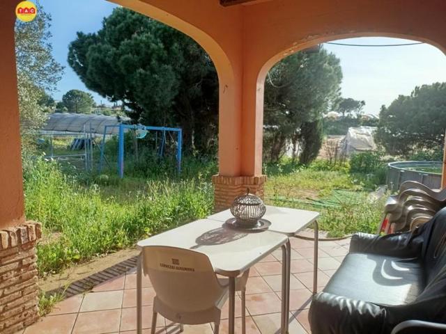 Casa con terreno en venta en Lepe, Rural photo 0