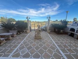 Bungalow en venta en Callosa de Segura, Comunidad valenciana photo 0