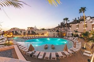 Apartamento en venta en Los Cristianos, Avenida San Francisco, 38650 photo 0