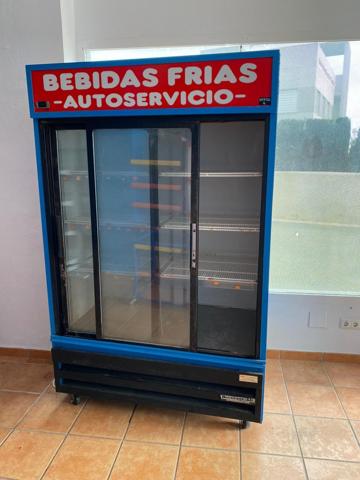 Local comercial en venta en Torrox Costa, Playa photo 0