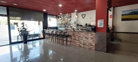 Local comercial en alquiler en Manresa, Font dels Capellans photo 0