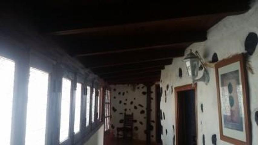 Casa con terreno en venta en Guía de Isora, Chío photo 0