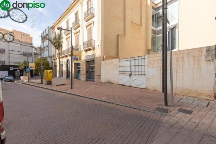 Terreno en venta en Motril, Centro photo 0
