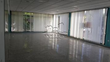 Local comercial en venta en Lucena, Lucena photo 0