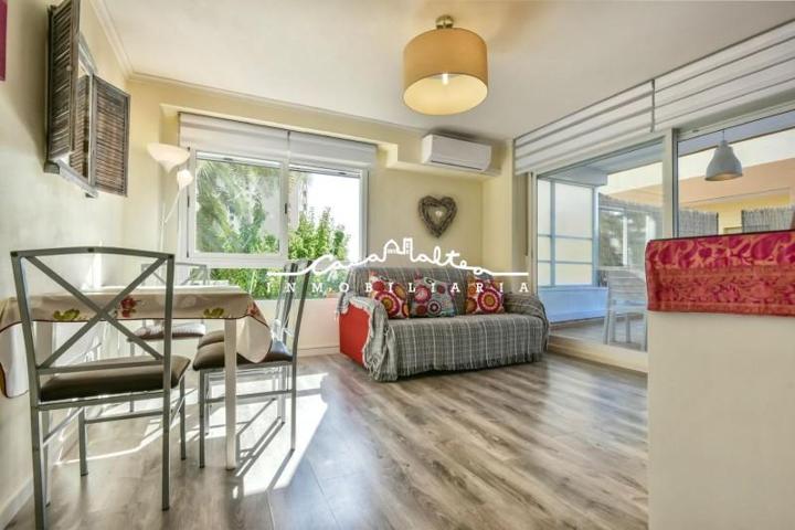 Apartamento en venta en Calpe, Playa de Fossa-Levante photo 0