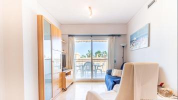 Apartamento en venta en Piles photo 0