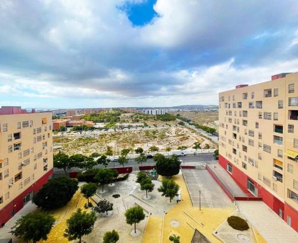 Aticos en venta en Alicante, Pau II photo 0