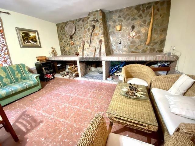 Casa con terreno en venta en Córdoba, Las Quemadas photo 0