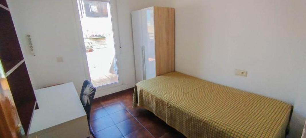 Habitación en alquiler en Granada, Calle Mirasol, 18009 photo 0