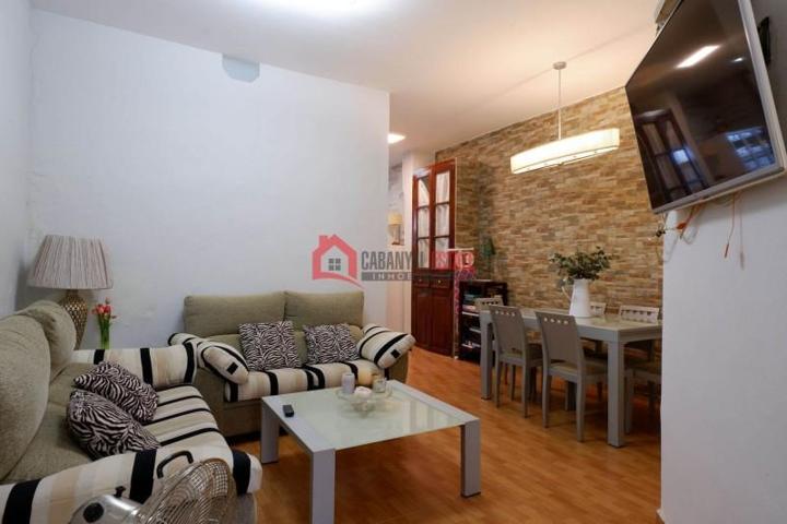 Apartamento en alquiler en Valencia, El Cabanyal-El Canyamelar photo 0