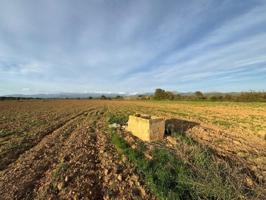Terreno en venta en Garriguella, Pirineo de girona photo 0