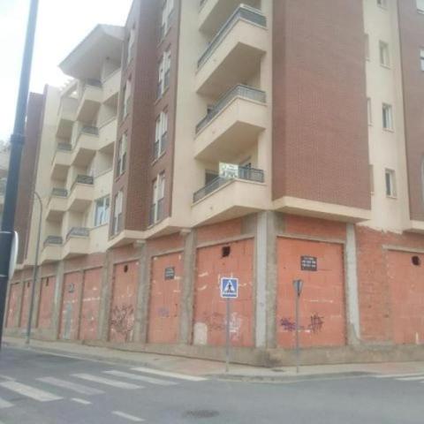 Local comercial en venta en Guadix, Calle Santa Rosa, 18500 photo 0