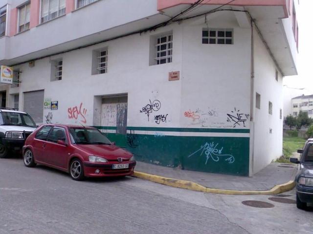 Local comercial en alquiler en Narón photo 0