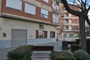 Local comercial en venta en Petrer, Comunidad valenciana photo 0
