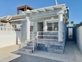 Bungalow en venta en Torrevieja, El Chaparral photo 0