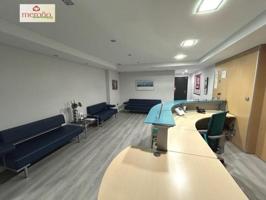 Oficina en venta en Elche, Corazon de Jesus photo 0
