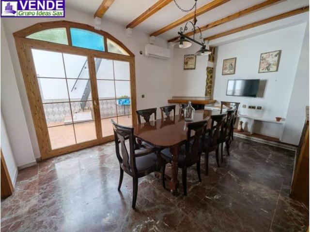 Adosada en venta en Sax, Sax photo 0