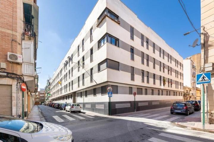 Piso en venta en Granada, Palacio de deportes photo 0