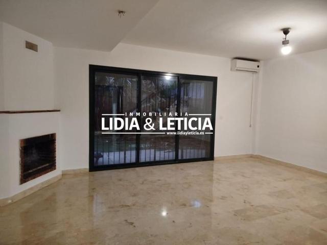 Bungalow en venta en Alcalá de Guadaira, Oromana photo 0