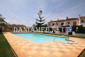 Adosada en venta en Denia, Deveses Playa photo 0