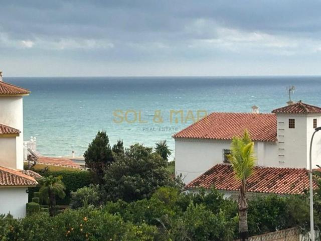 Piso en venta en Torremolinos, Centro photo 0