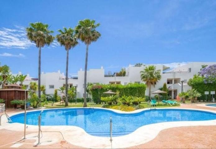 Apartamento en venta en Marbella, Guadalmina baja photo 0